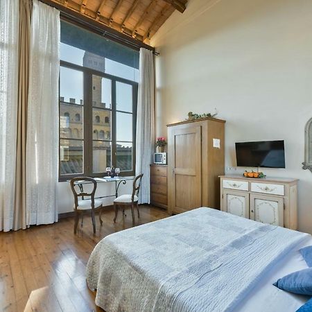 Palazzo Uguccioni Apartments Florencia Exterior foto