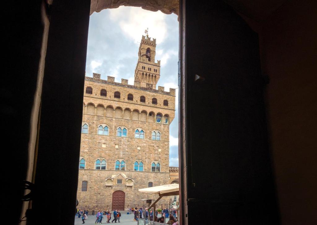 Palazzo Uguccioni Apartments Florencia Exterior foto